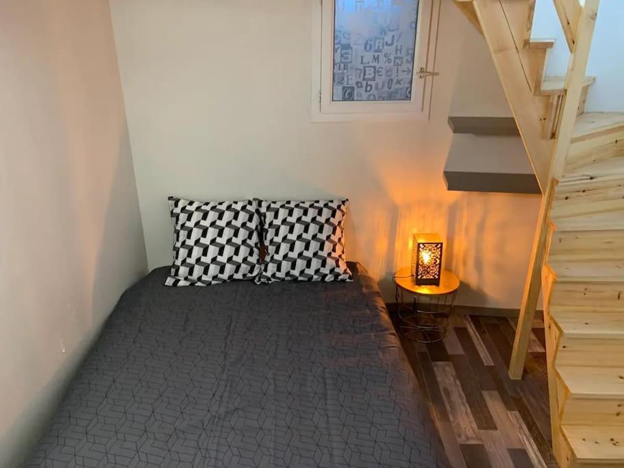 Le Cocon T2 Duplex 24 M2 Apartment Niort Bagian luar foto